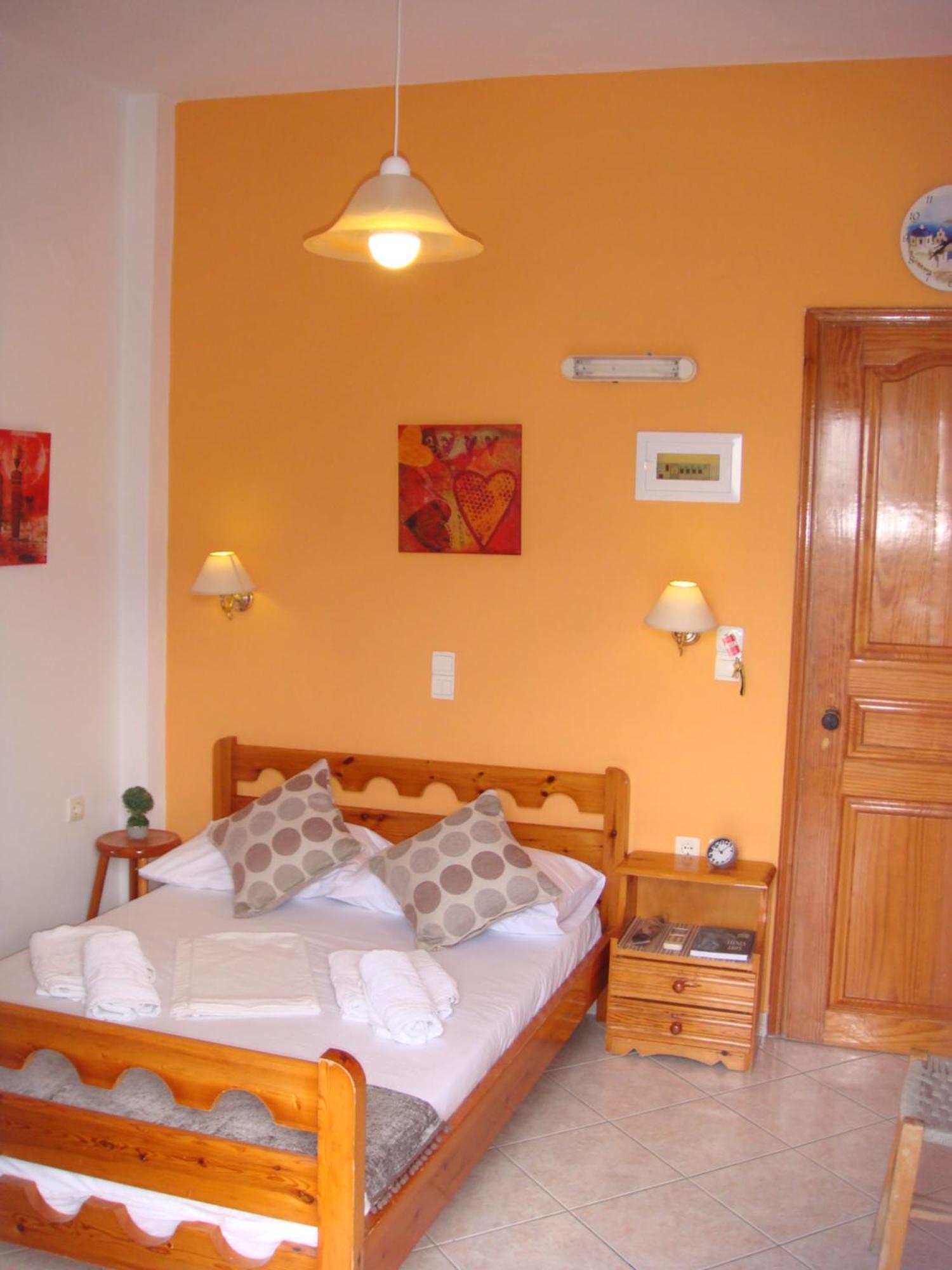 Boussetil Rooms Capanmat Tínos Exteriér fotografie