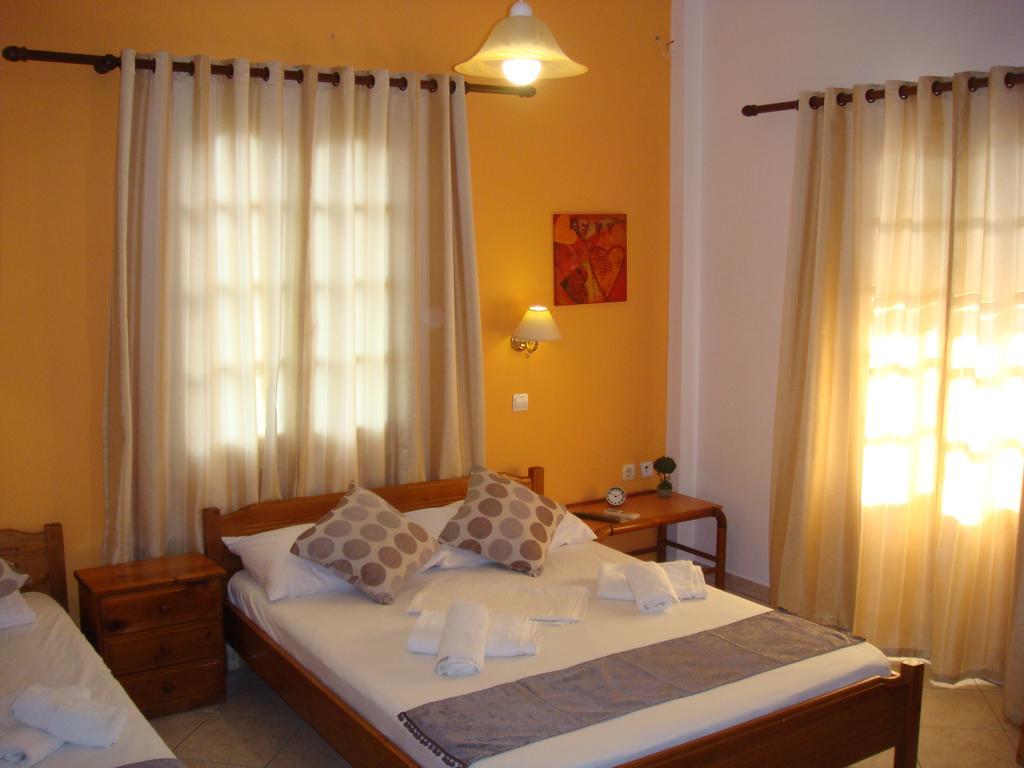 Boussetil Rooms Capanmat Tínos Exteriér fotografie